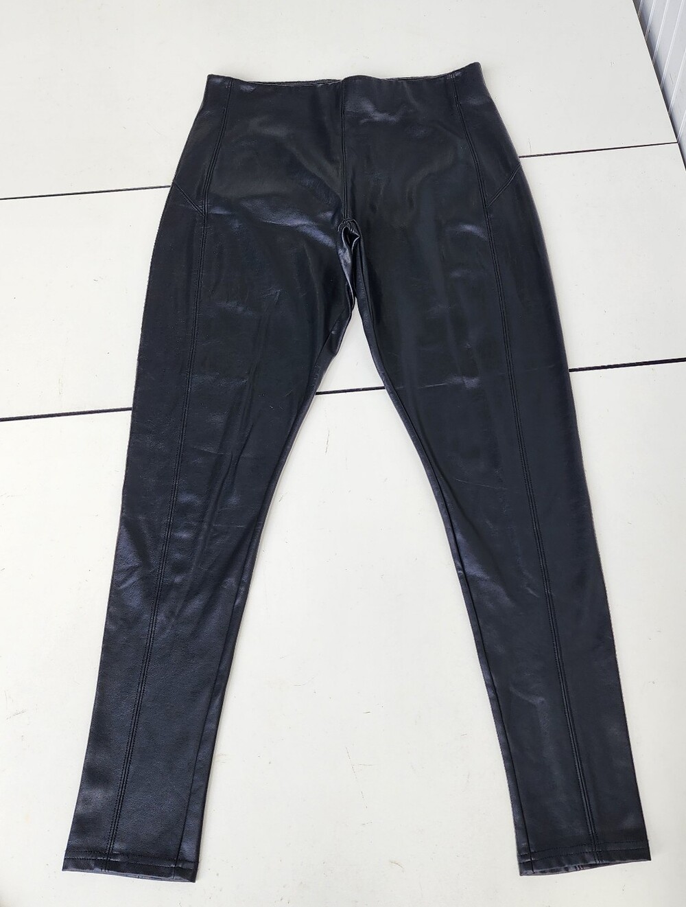 NWOT Nordstrom Faux Leather Rayon Leggings Black High Waisted Skinny Pants  M - Picture 2 of 11